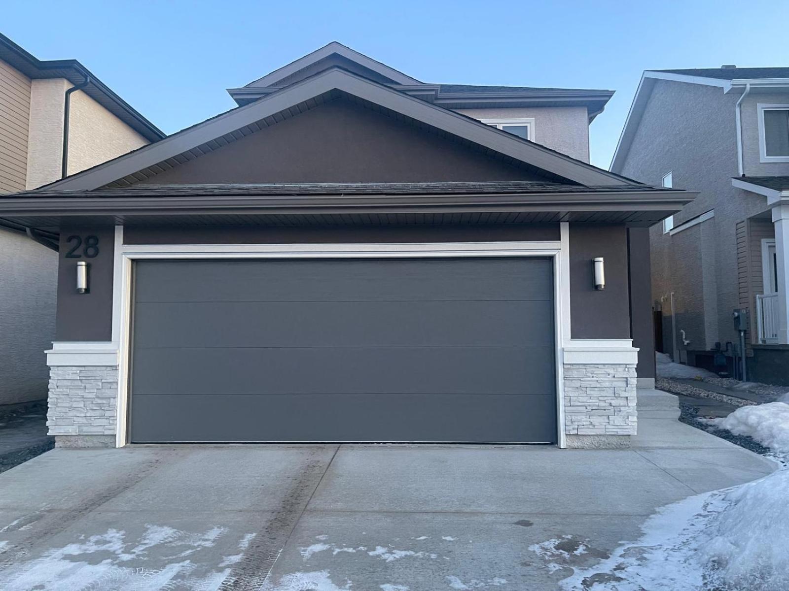 Luxury Private With Separate Entrance * Winnipeg